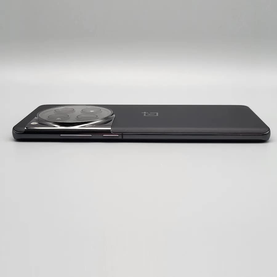 OnePlus 12