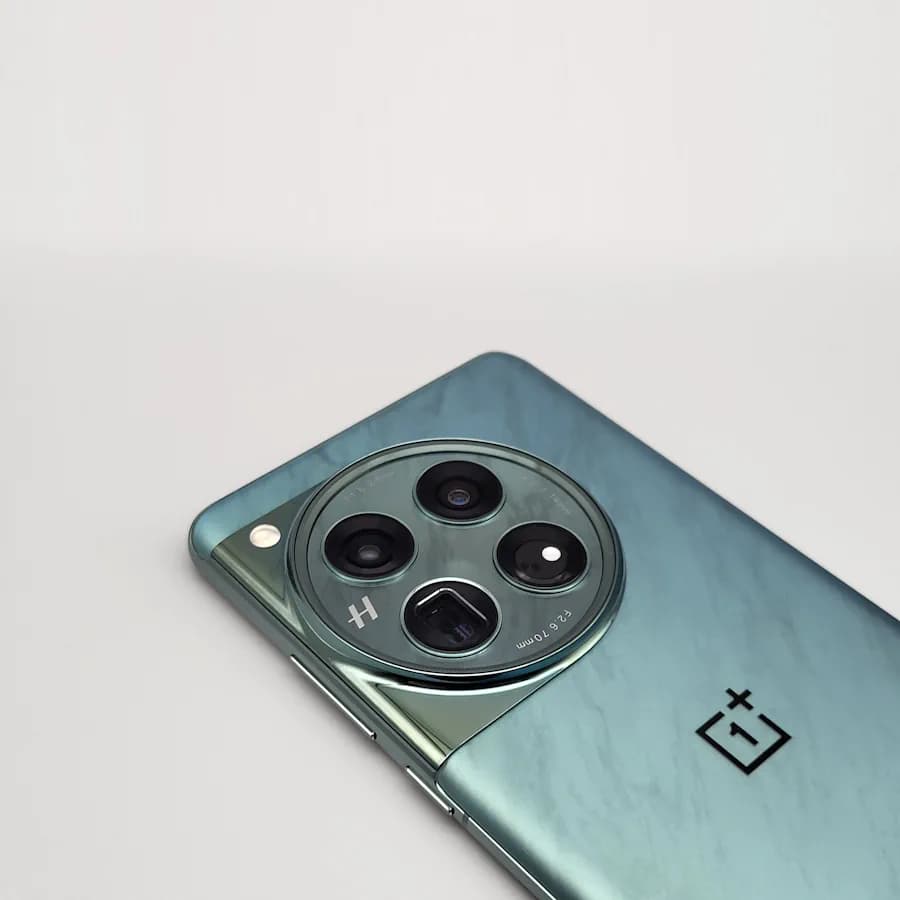 OnePlus 12